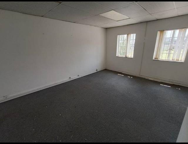 INDUSTRIAL PROPERTY TO RENT IN HALFWAY HOUSE